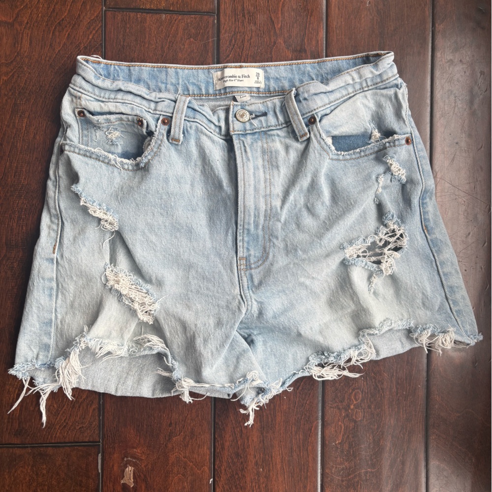 Abercrombie & Fitch Curve Love 4” Shorts